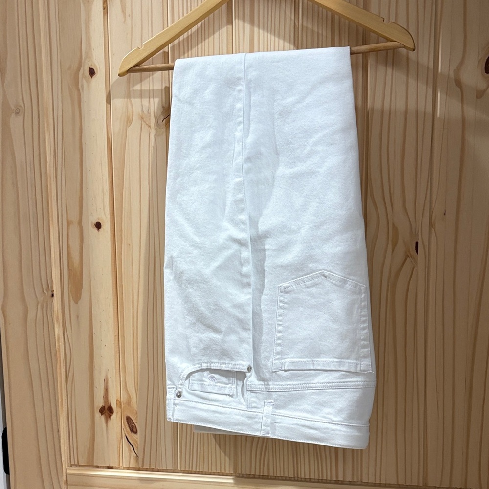 Gloria Vanderbilt White Jeans